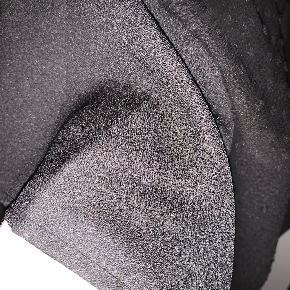 Torrid black top with embroidery - Picture 6 of 8